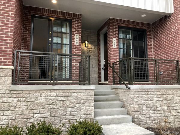 2080 Villa , Birmingham, Mi 48009