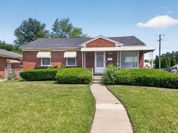 17145 Ego Avenue , Eastpointe, Mi 48021