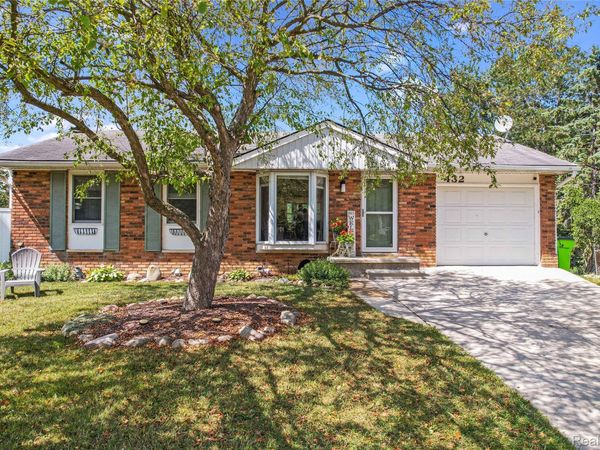 432 Lyon Court , South Lyon, Mi 48178