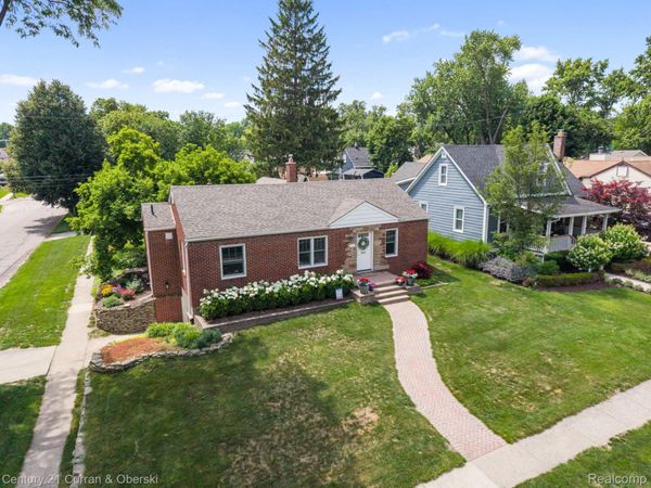 551 N Evergreen Street , Plymouth, Mi 48170