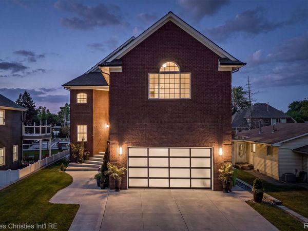 41245 Belvidere Street , Harrison Township, Mi 48045