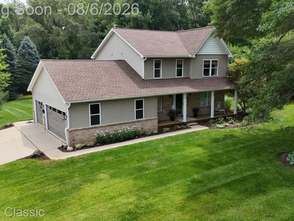 8655 Pettysville Road, Hamburg Township, Mi 48169
