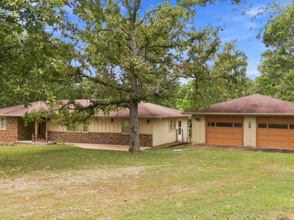 1044 State Highway T , Gainesville, MO 65655