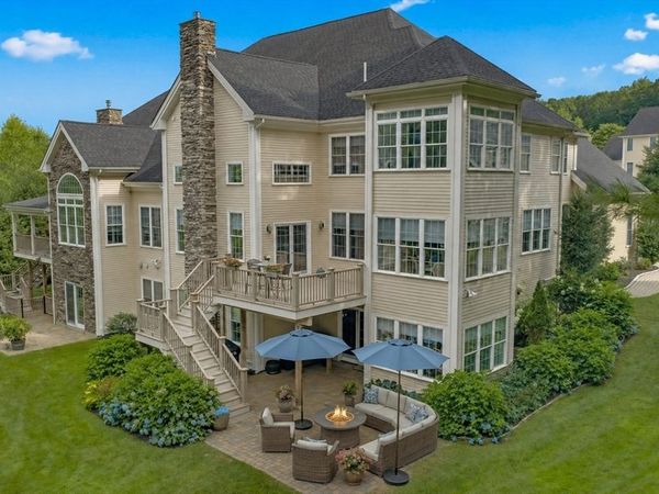 16 Golf Ridge Dr, Unit 16, Sutton, MA 01590