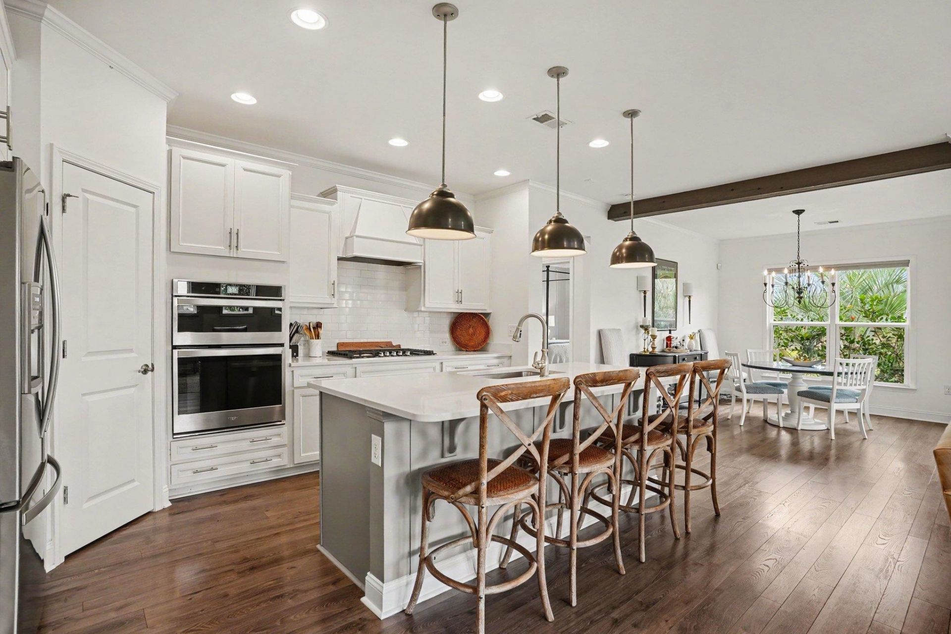5801 Ledro Ln. Photo 9