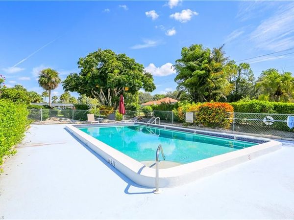 221 Cypress WAY E, Unit 201, NAPLES, FL 34110