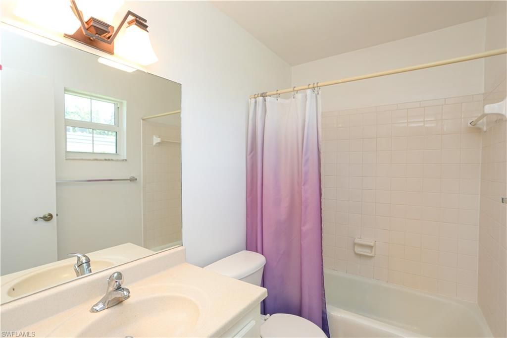 221 Cypress Way E, Unit 201, Naples, FL 34110 Photo