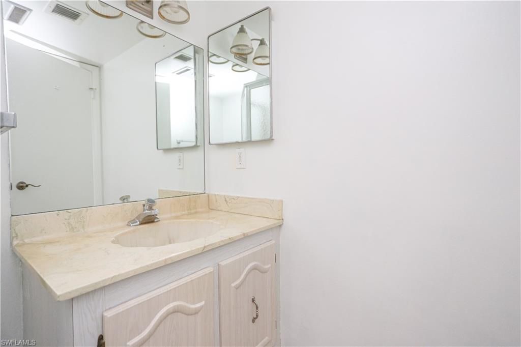 221 Cypress Way E, Unit 201, Naples, FL 34110 Photo