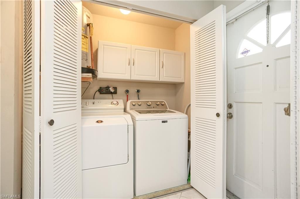 221 Cypress Way E, Unit 201, Naples, FL 34110 Photo