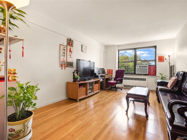 25-34 union Street , Unit 2F, Flushing, NY 11354