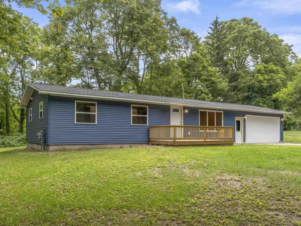 6800 Traverse Avenue, Benzonia, MI 49616