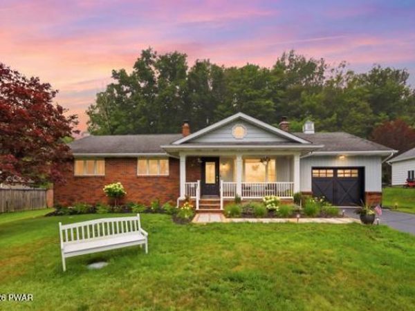 1521 Heart Lake Road, Scott Township, PA 18433