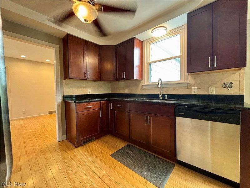 2607 Saybrook Road, University Heights, OH 44118 Photo 10