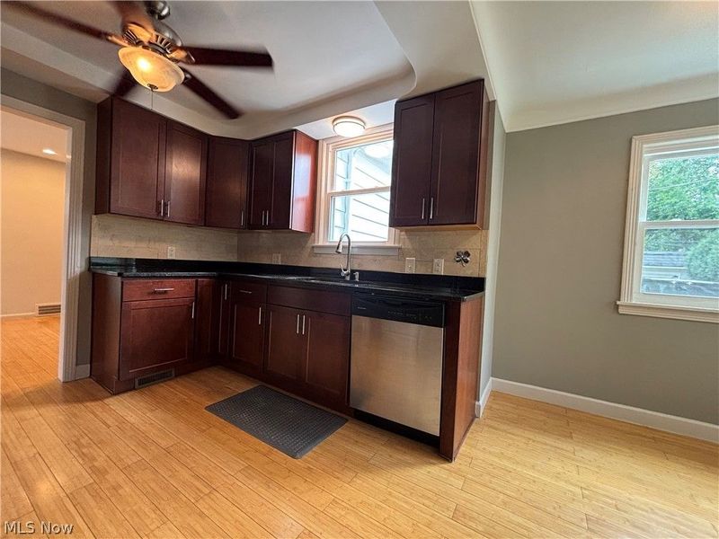 2607 Saybrook Road, University Heights, OH 44118 Photo 9