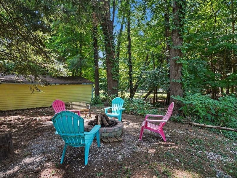 38600 Berkshire Hills Drive, Willoughby Hills, OH 44094 Photo 28