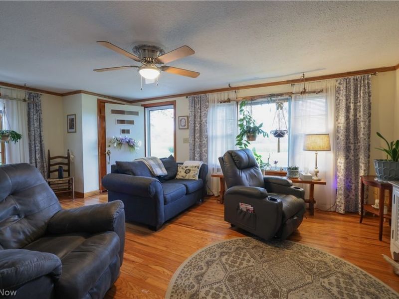 961 Wall Road, Wadsworth, OH 44281 Photo 9