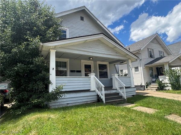 902 Columbia Avenue , Akron, OH 44310