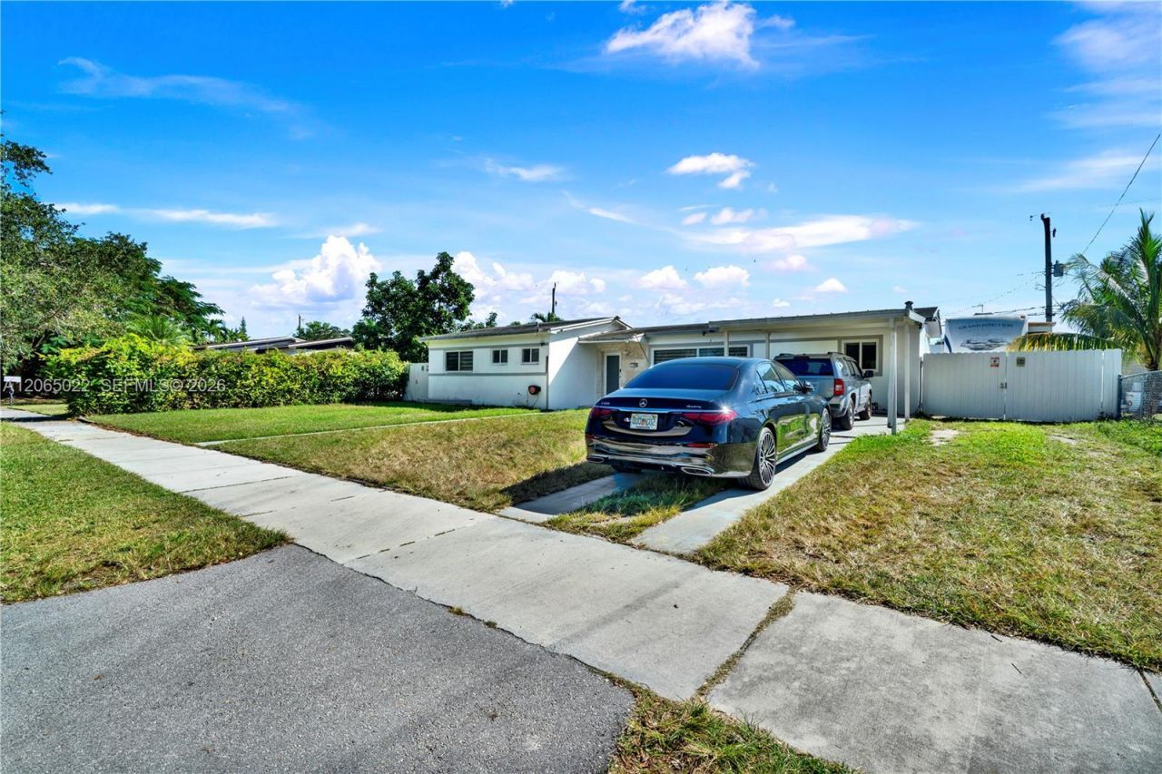 10100 Nicaragua Dr, Cutler Bay, FL 33189 Photo