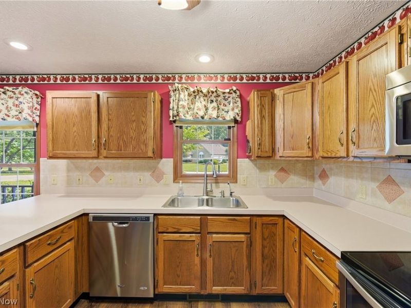 1016 Woodland Chase, Grafton, OH 44044 Photo 13