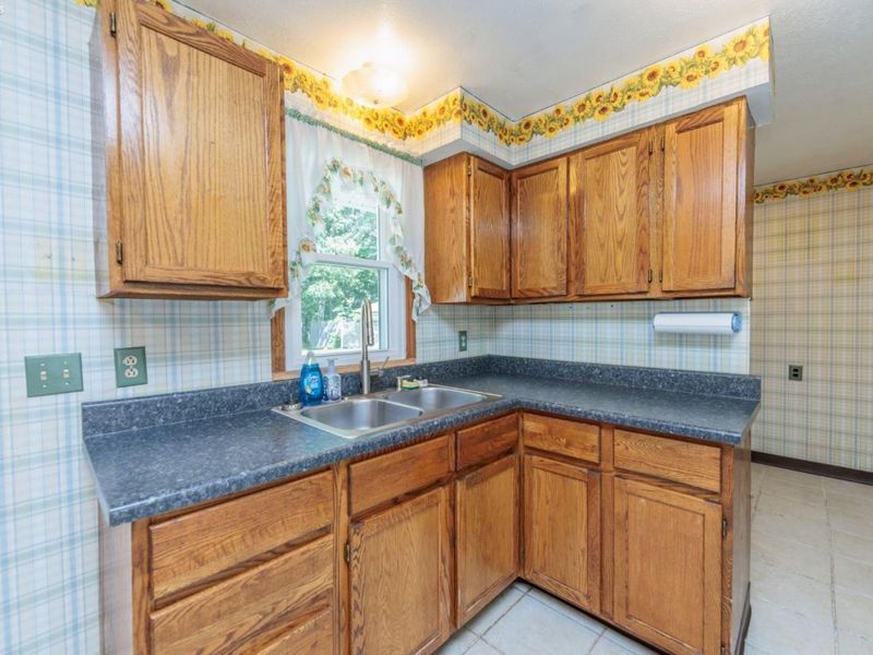 582 Highbridge Road, Vermilion, OH 44089 Photo 12