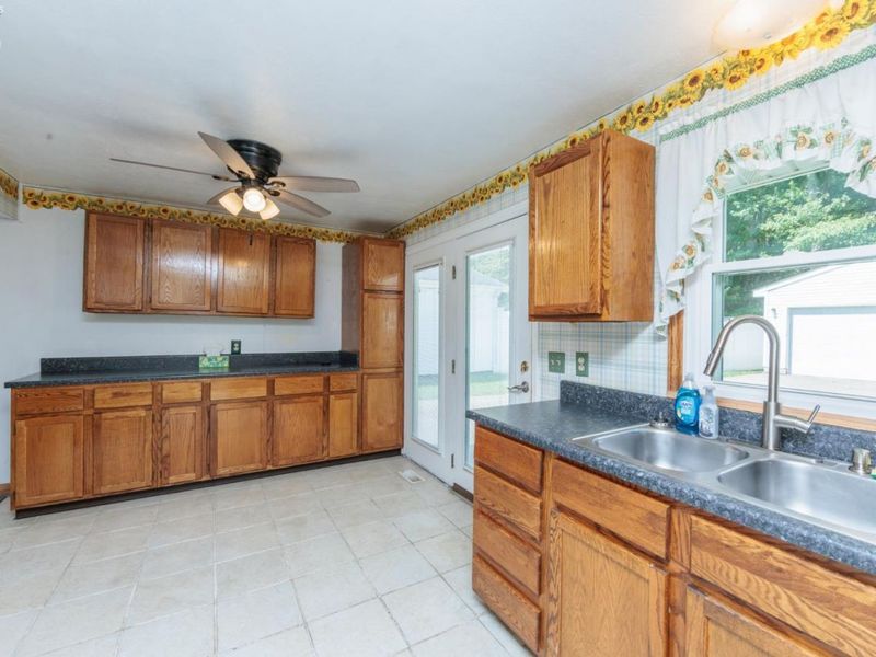 582 Highbridge Road, Vermilion, OH 44089 Photo 14