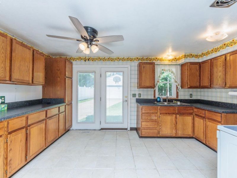582 Highbridge Road, Vermilion, OH 44089 Photo 16