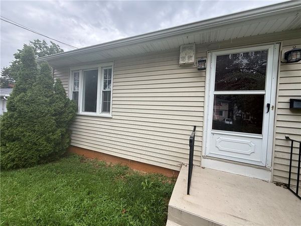 4 Bradfield st , Rochester, NY 14611