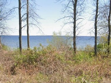 S Point Peninsula Road, Three Mile Bay, NY 13693