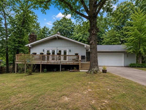 2 Blenheim Lane , Bella Vista, AR 72715
