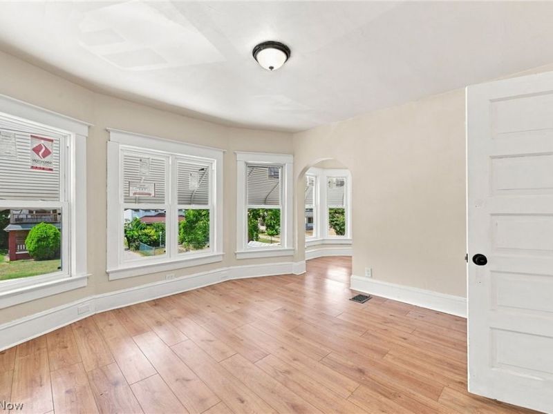 675 E 115, Cleveland, OH 44108 Photo 17
