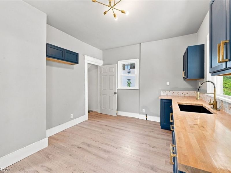 675 E 115, Cleveland, OH 44108 Photo 20