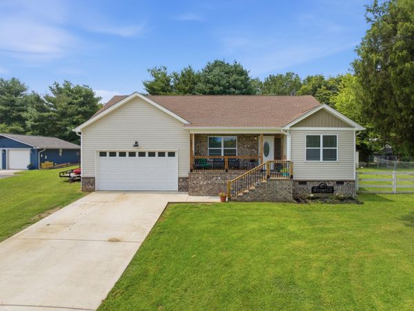 595 New Union Circle , Dayton, TN 37321