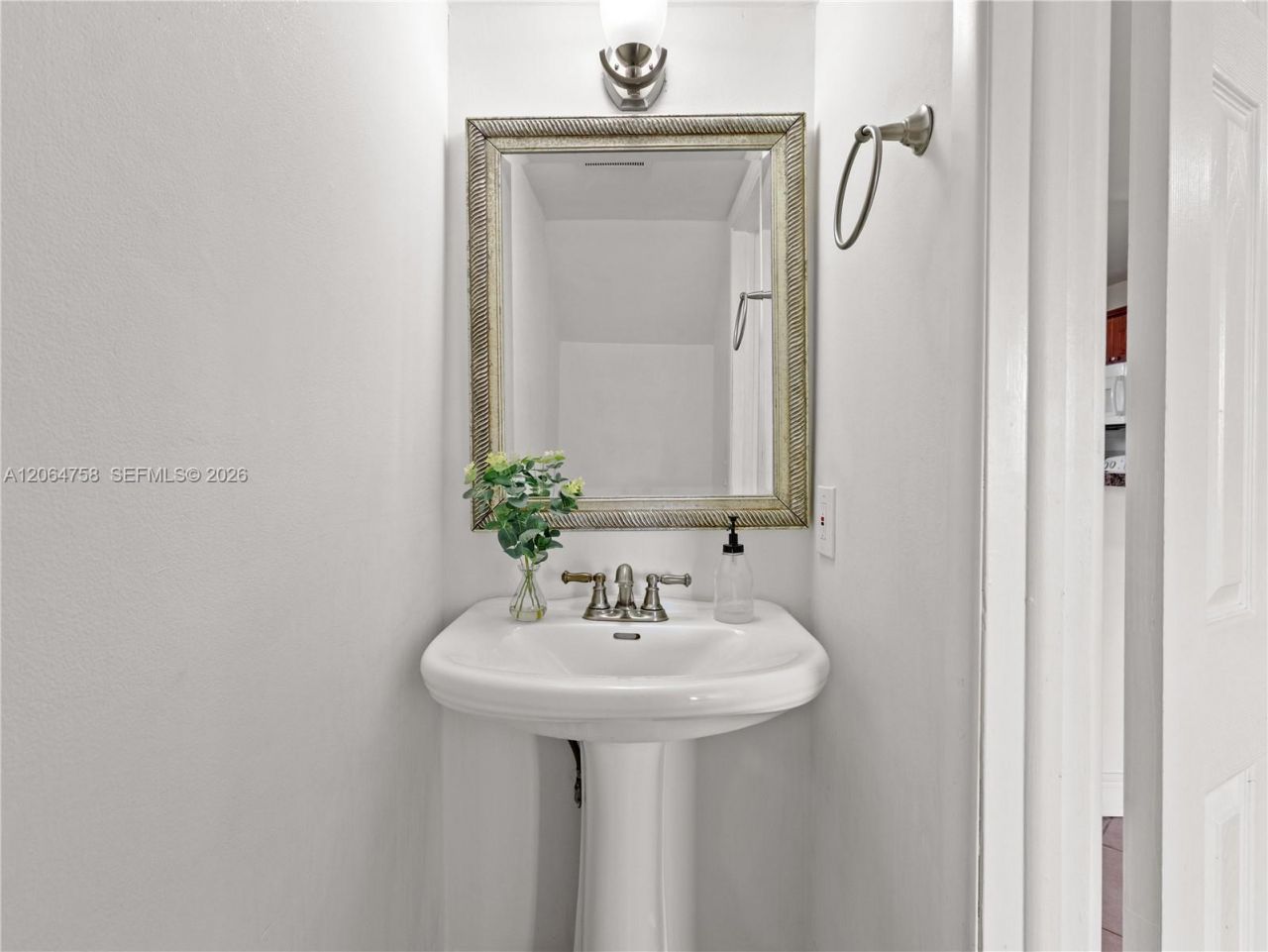 560 NW 82nd Pl, Unit 306, Miami, FL 33126 Photo