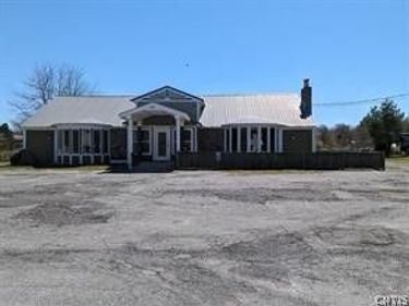 380 S Railroad Street, Parish, NY 13131
