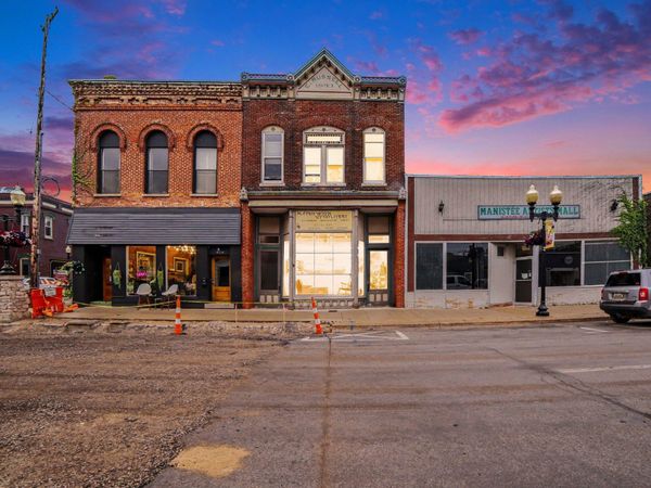435 River Street, Manistee, MI 49660