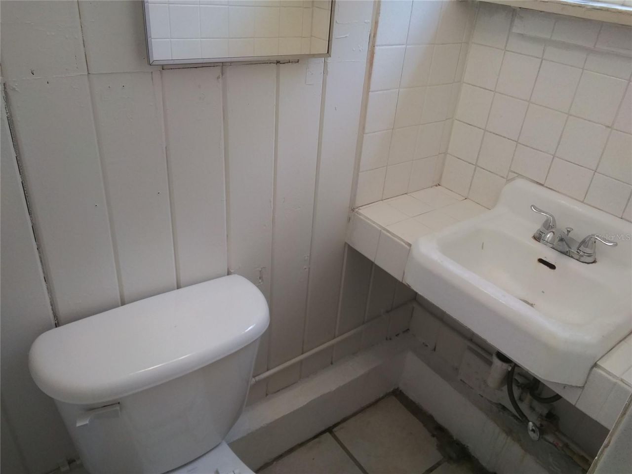 2609 4th Street S, Unit 2, Saint Petersburg, FL 33705 Photo
