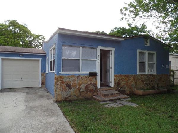 2425 DR MARTIN LUTHER KING JR STREET S, ST PETERSBURG, FL 33705