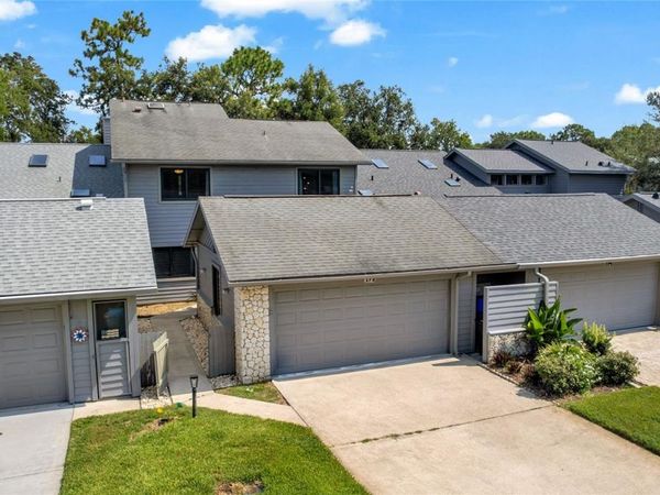 172 DEER LAKE CIRCLE , ORMOND BEACH, FL 32174