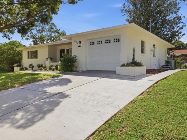203 S LEE STREET , BEVERLY HILLS, FL 34465