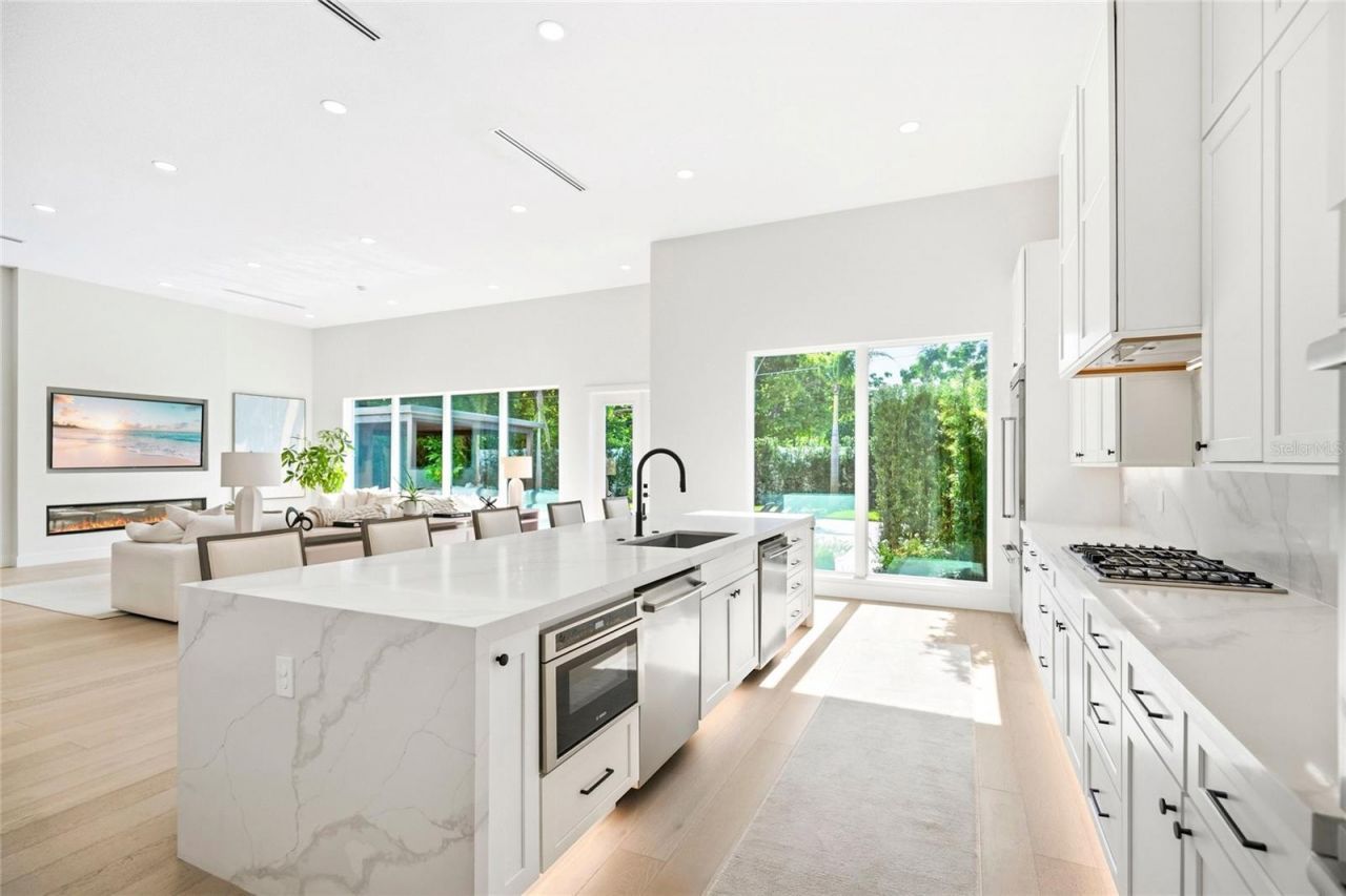 1305 Belmont Drive, Orlando, FL 32806 Photo