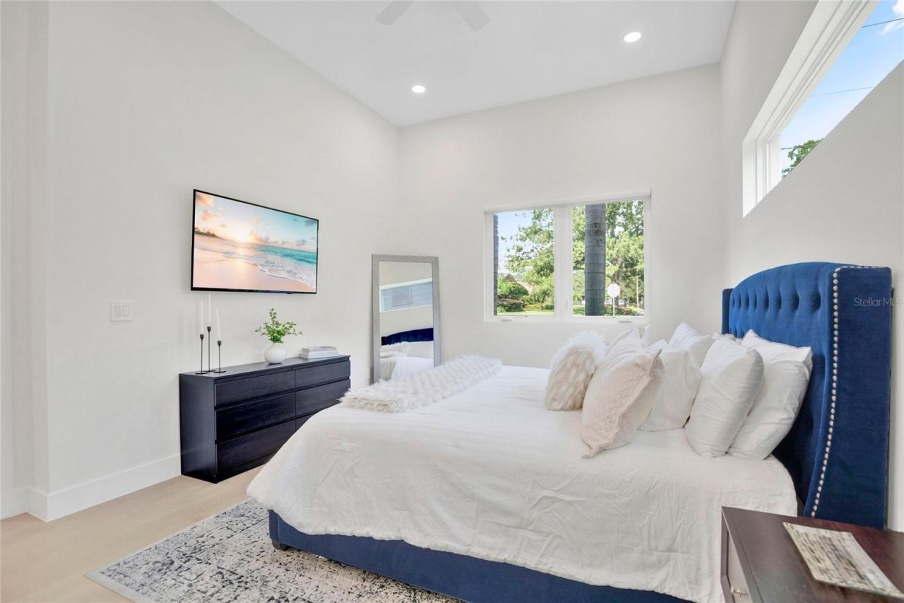 1305 Belmont Drive, Orlando, FL 32806 Photo