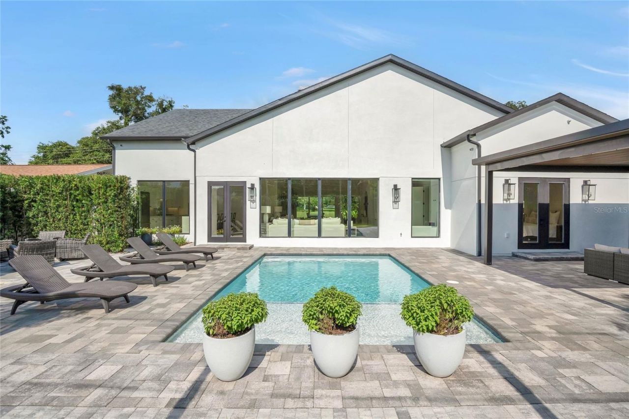 1305 Belmont Drive, Orlando, FL 32806 Photo