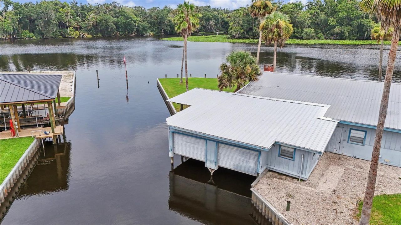 56440 Water Oak Road, Astor, FL 32102 Photo