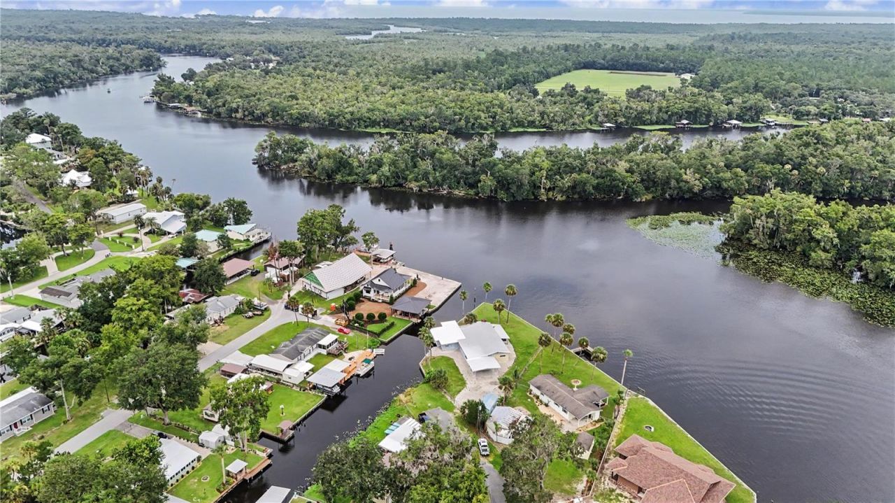 56440 Water Oak Road, Astor, FL 32102 Photo