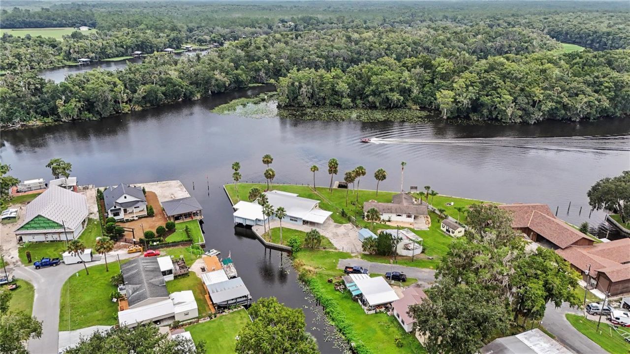 56440 Water Oak Road, Astor, FL 32102 Photo