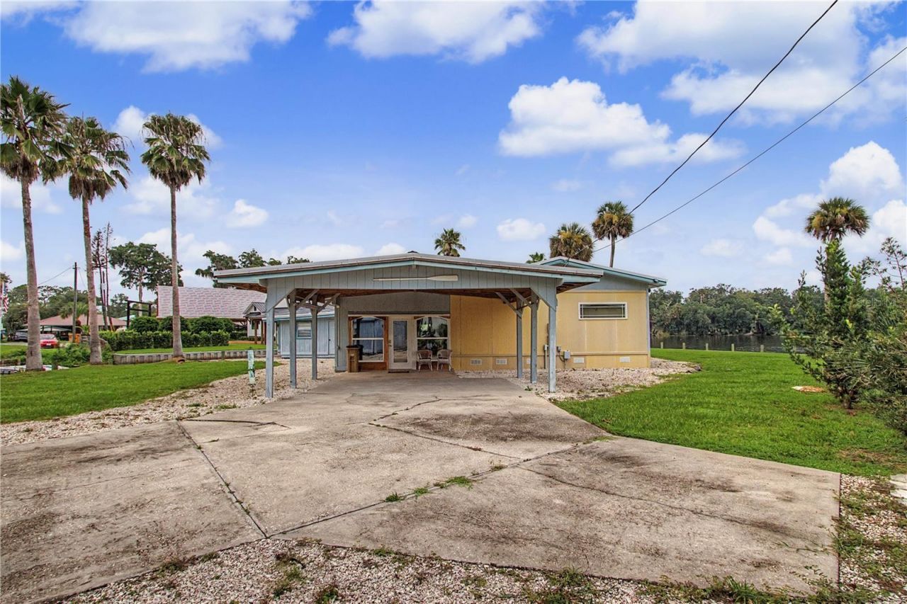 56440 Water Oak Road, Astor, FL 32102 Photo