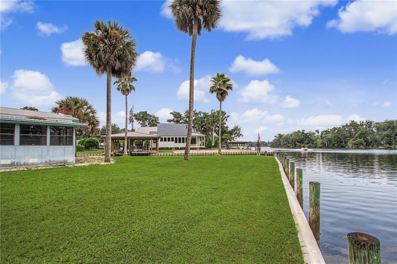 56440 Water Oak Road, Astor, FL 32102 Photo