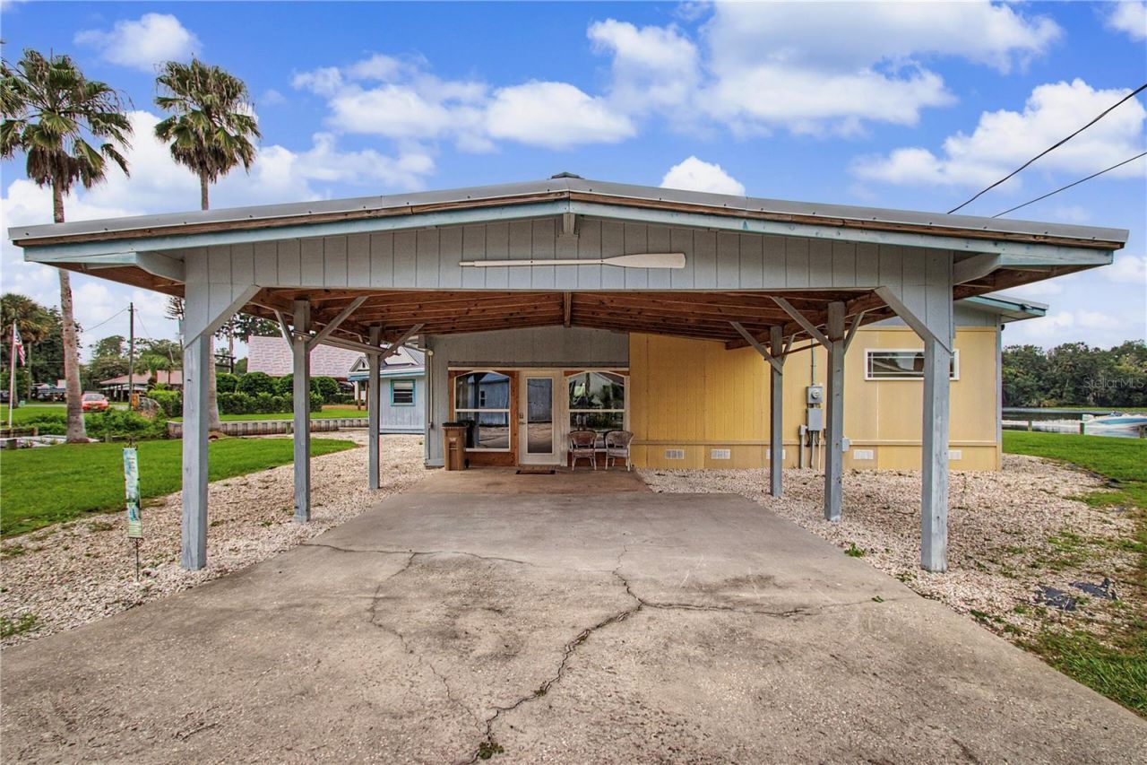56440 Water Oak Road, Astor, FL 32102 Photo