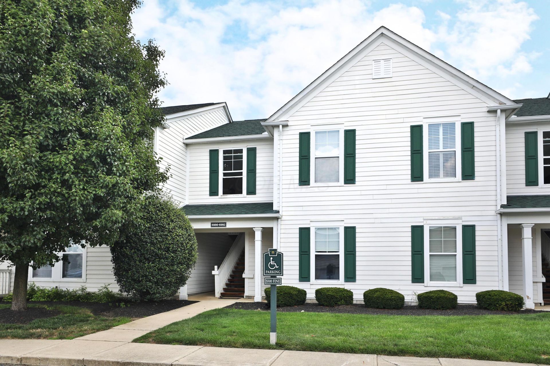 6992 Old Bridge Lane E, Dublin, OH 43016 Main Photo
