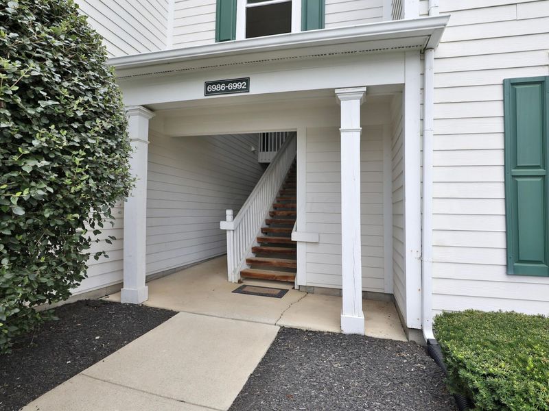 6992 Old Bridge Lane E, Dublin, OH 43016 Photo 3